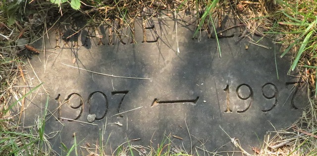 plaques\lot335_11.jpg
